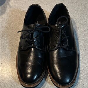 Deer Stags sz 4M - Black Leather Look Boys Shoes
